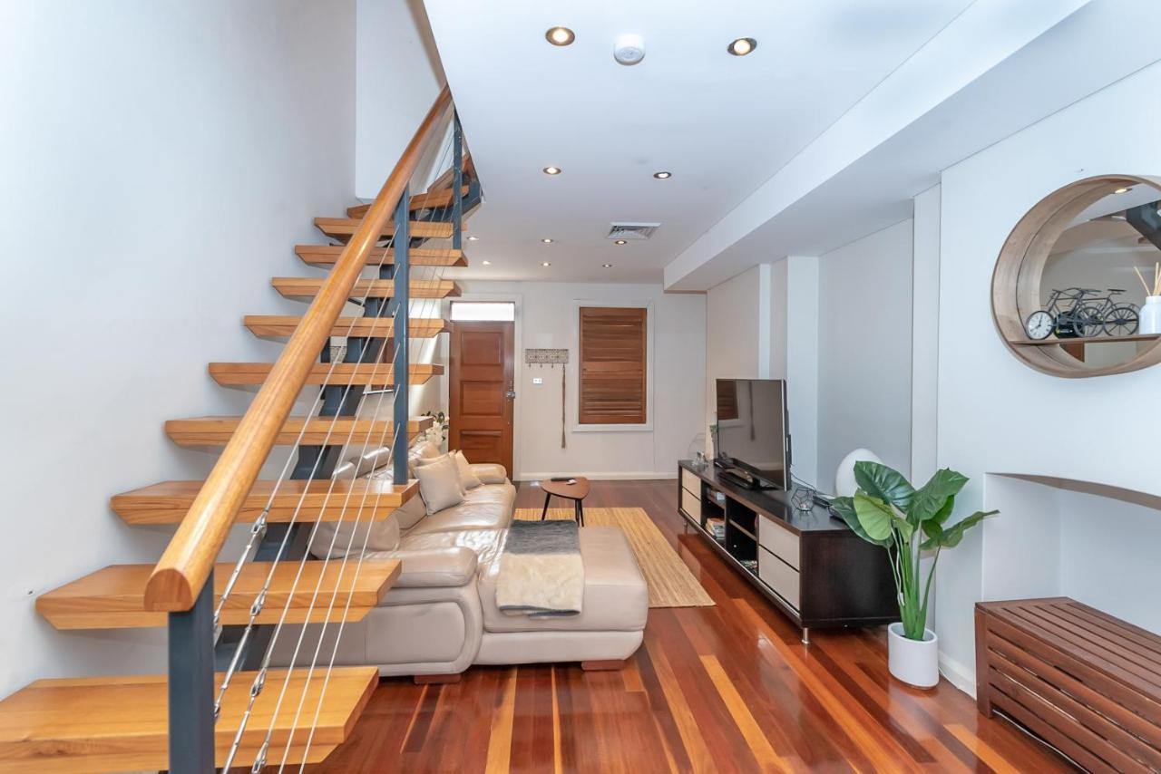 Airm8 2 Bed N Loft Casino Apartment Sydney
